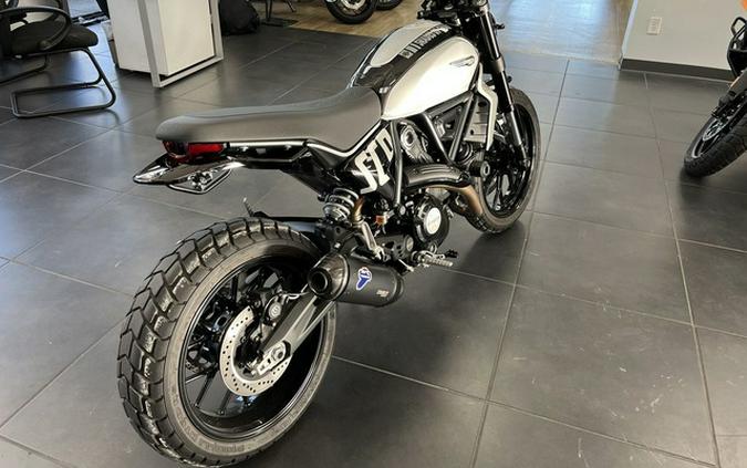 2024 Ducati Scrambler Icon (2G) Black