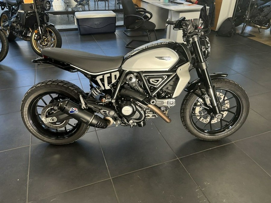 2024 Ducati Scrambler Icon (2G) Black