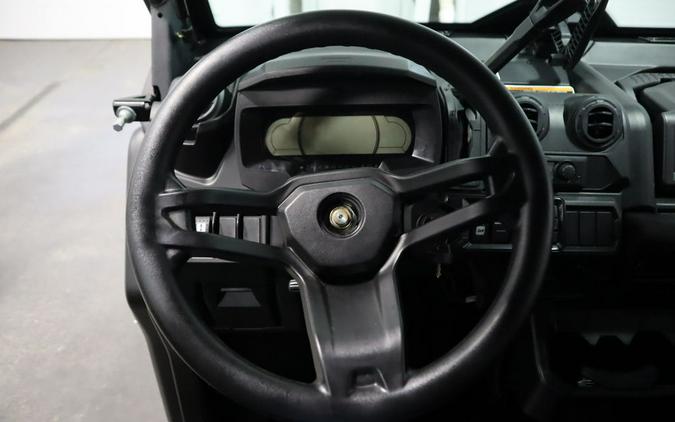 2025 Can-Am® Defender MAX Lone Star Cab HD10