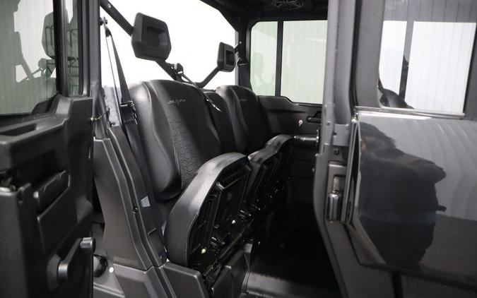 2025 Can-Am® Defender MAX Lone Star Cab HD10