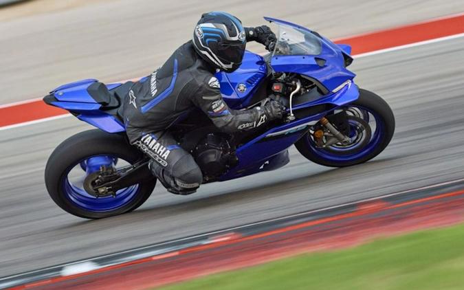 2025 Yamaha YZF R9