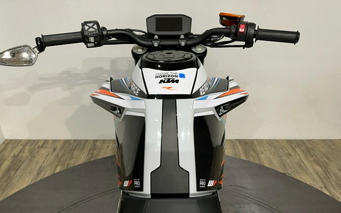 2023 KTM 790 Duke