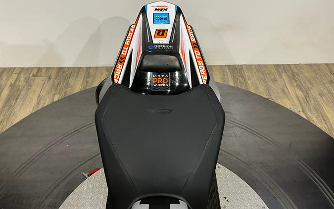 2023 KTM 790 Duke