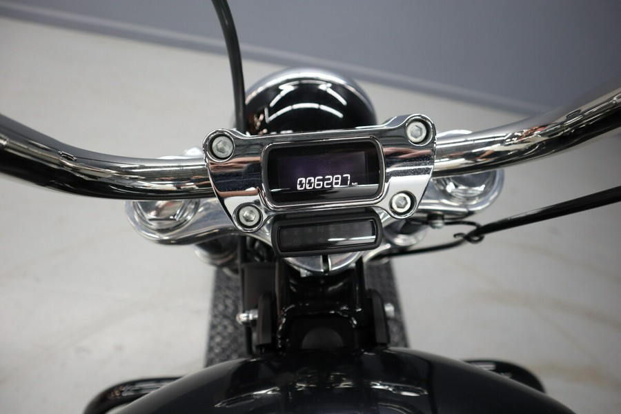 2022 Harley-Davidson Softail Standard