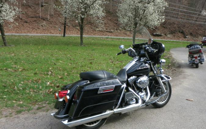 2011 Harley-Davidson® FLHR Road King®