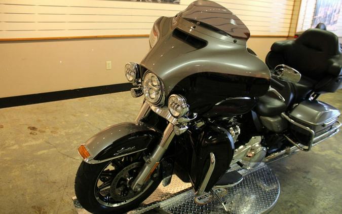 2017 Harley-Davidson FLHTKL - Ultra Limited Low
