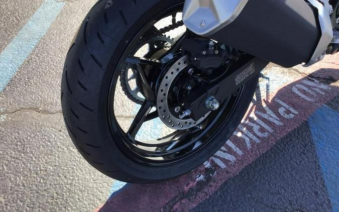 2026 Kawasaki Ninja® 500 Metallic Flat Spark Black