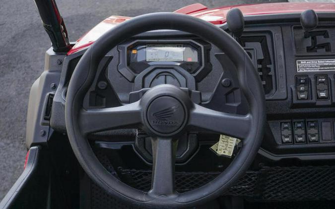 2025 Honda® Pioneer 1000-6 Deluxe Crew