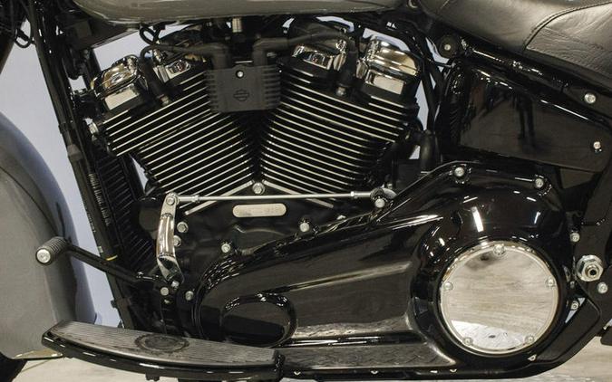 2026 Harley-Davidson® FLHC - Heritage Classic