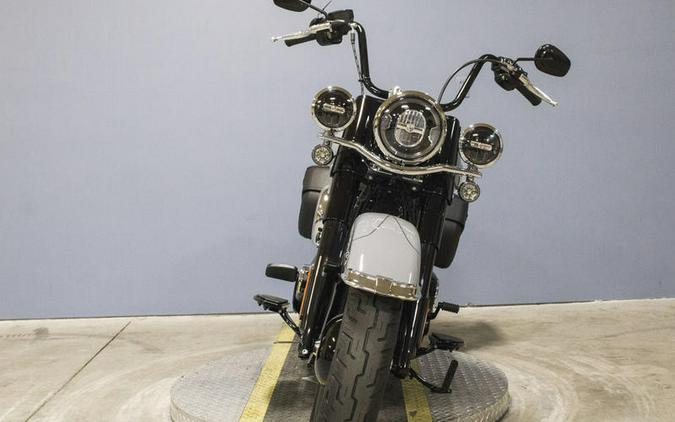 2026 Harley-Davidson® FLHC - Heritage Classic
