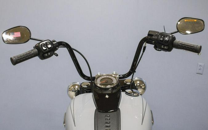 2026 Harley-Davidson® FLHC - Heritage Classic