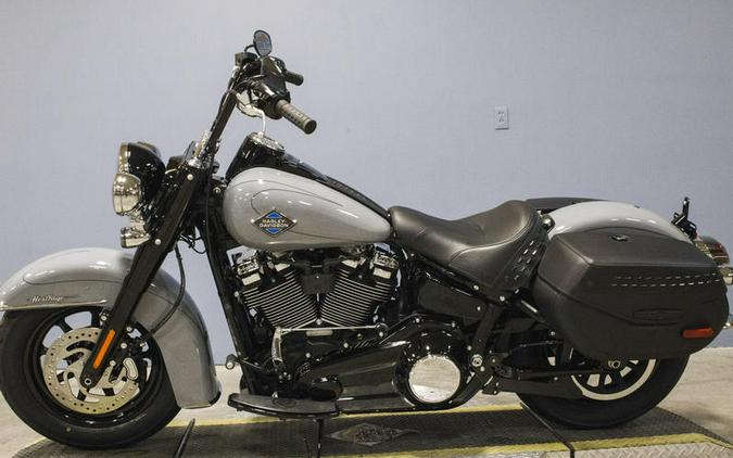 2026 Harley-Davidson® FLHC - Heritage Classic