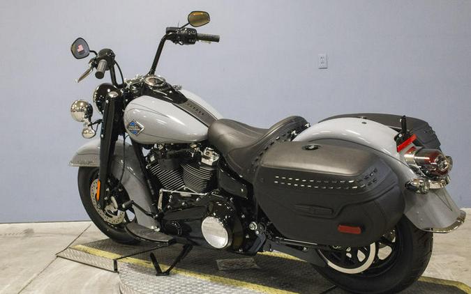 2026 Harley-Davidson® FLHC - Heritage Classic