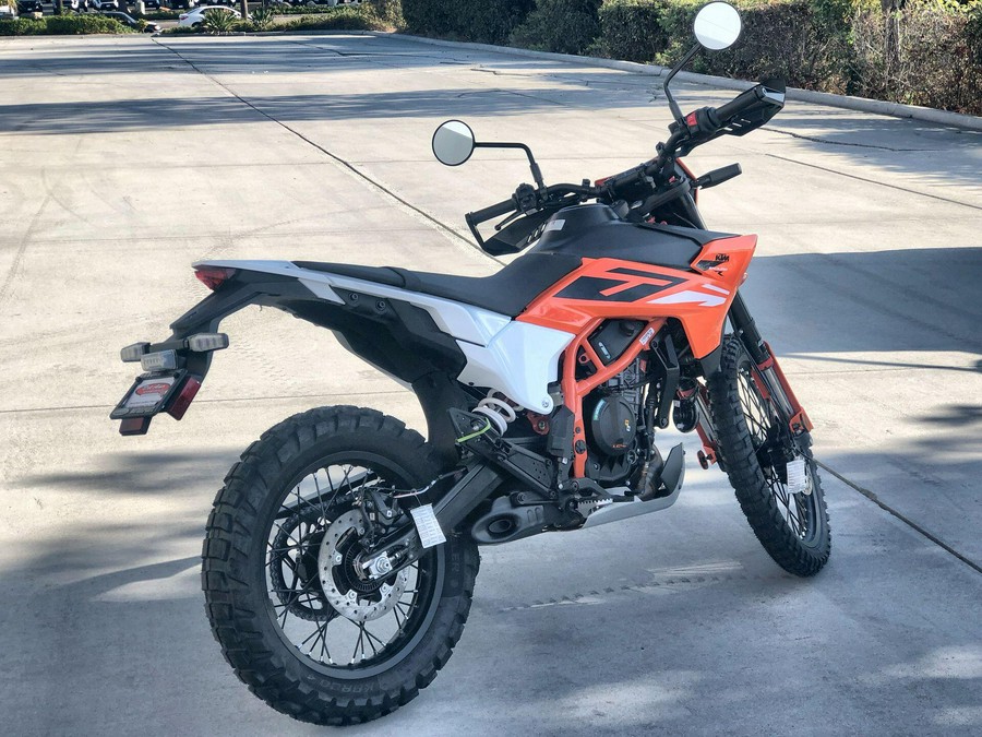 2026 KTM 390 ENDURO R