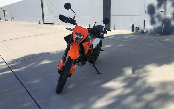 2026 KTM 390 ENDURO R