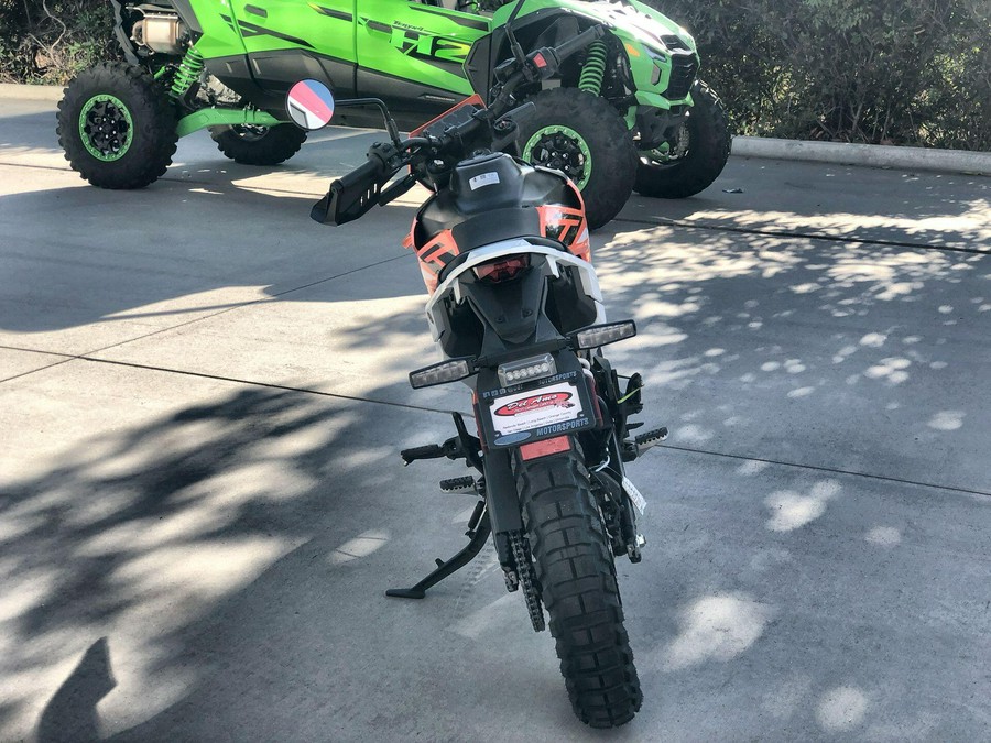2026 KTM 390 ENDURO R