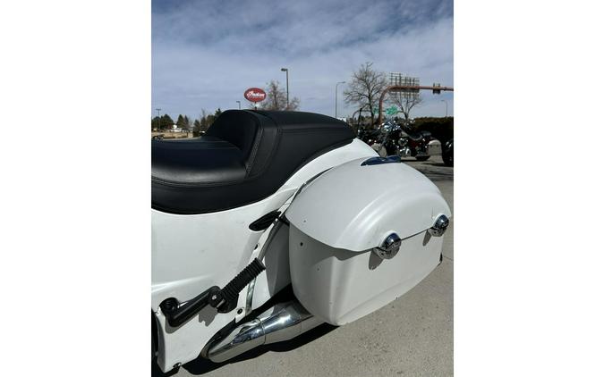 2017 Indian Motorcycle CHFTN LTD, PEARL WHITE SMOKE, 49ST Limited