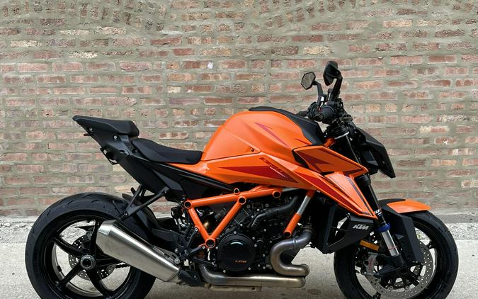 2025 KTM 1390 Super Duke R
