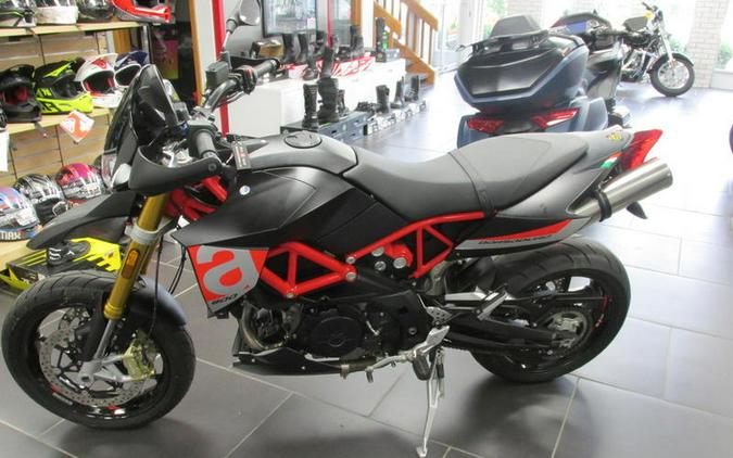 2018 Aprilia® Dorsaduro