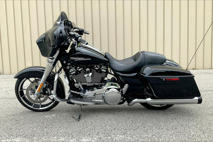 2020 Harley-Davidson® FLHX - Street Glide®