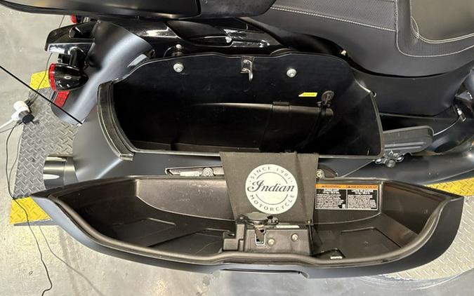 2021 Indian Roadmaster Dark Horse Thunder Black Smoke