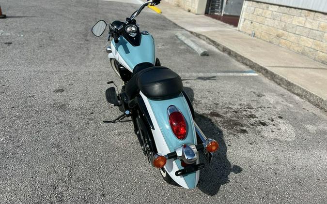 2020 Kawasaki Vulcan 900 Classic