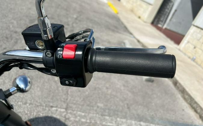 2020 Kawasaki Vulcan 900 Classic