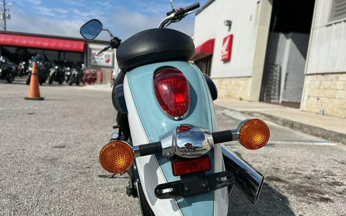 2020 Kawasaki Vulcan 900 Classic