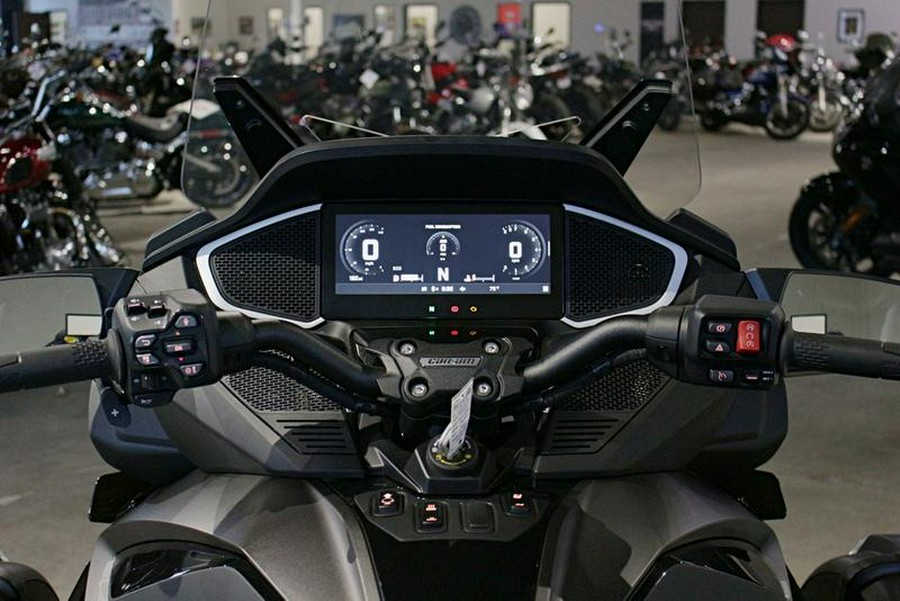 2024 Can-Am® Spyder RT Limited Platine Wheels