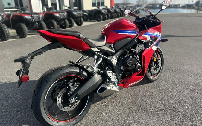 2026 Honda CBR650R E-Clutch