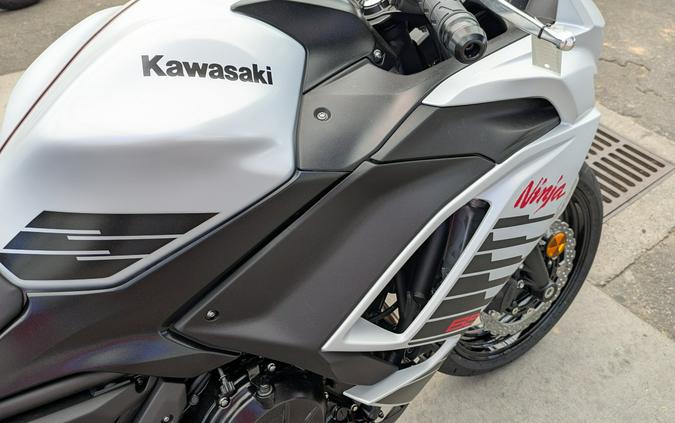 2026 Kawasaki Ninja® 650 ABS