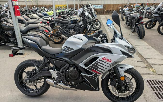 2026 Kawasaki Ninja® 650 ABS