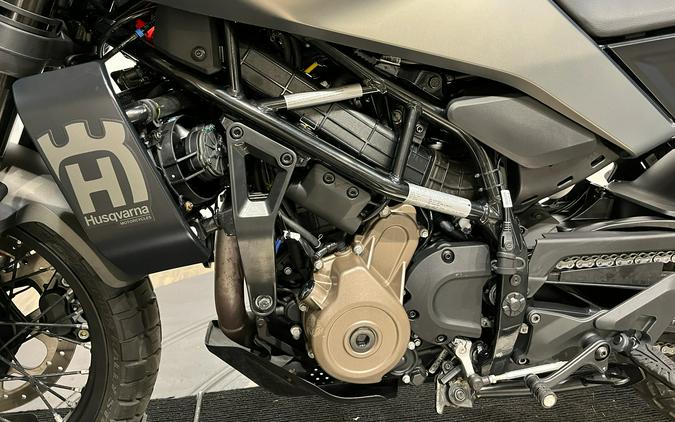 2024 Husqvarna Svartpilen 401