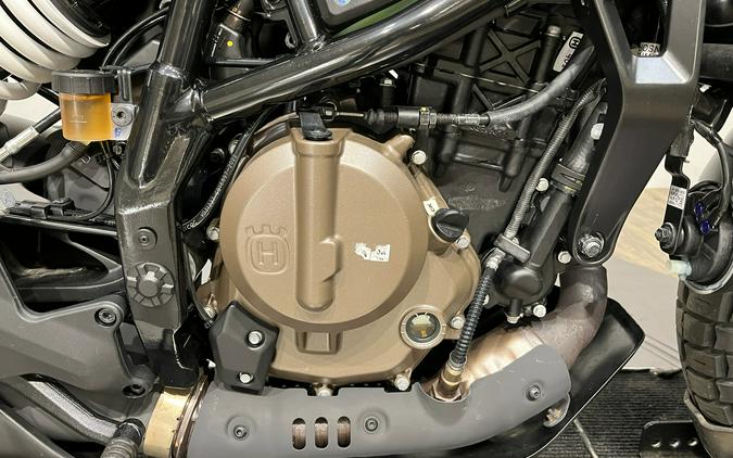 2024 Husqvarna Svartpilen 401