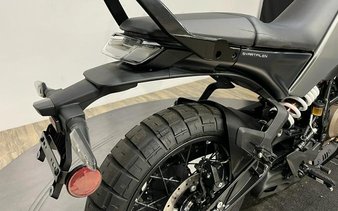 2024 Husqvarna Svartpilen 401