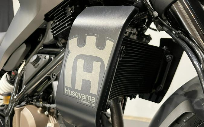 2024 Husqvarna Svartpilen 401