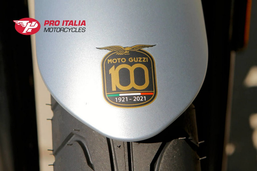 2023 Moto Guzzi V7 Stone