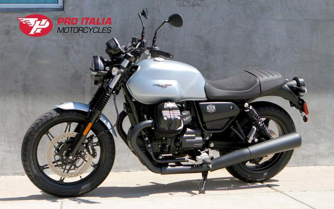 2023 Moto Guzzi V7 Stone