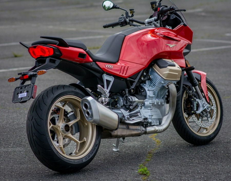 2023 Moto Guzzi V100 Mandello