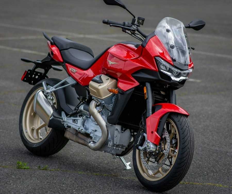 2023 Moto Guzzi V100 Mandello