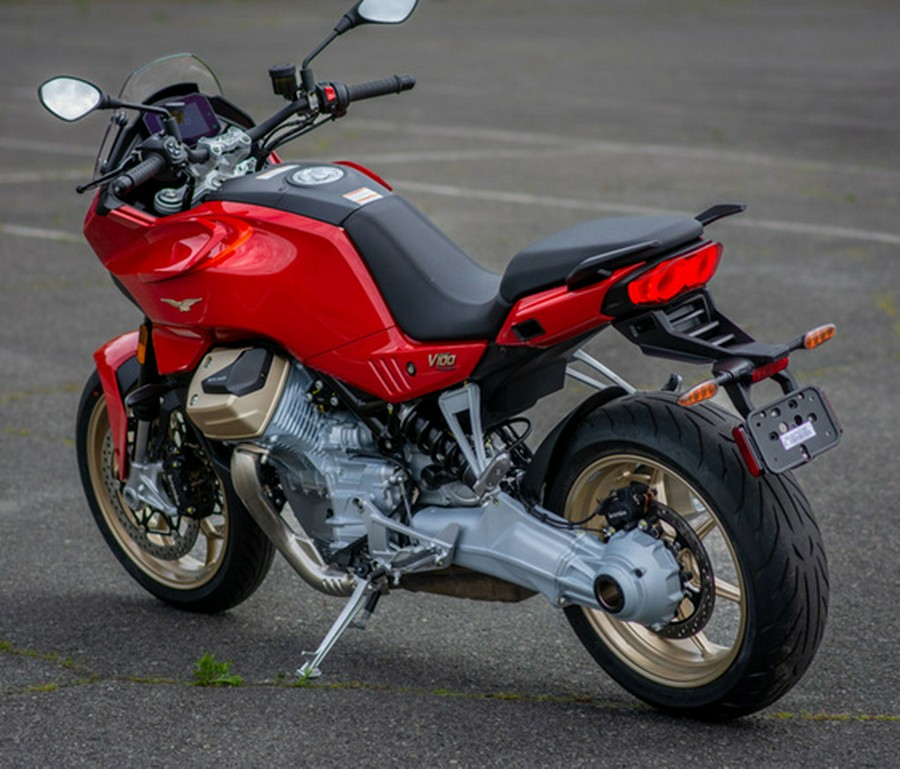 2023 Moto Guzzi V100 Mandello