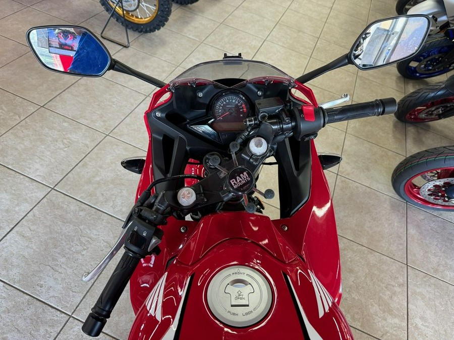 2022 Honda® CBR300R ABS