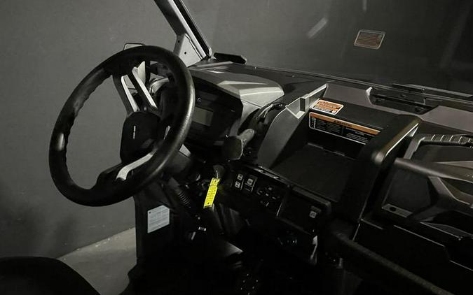 2023 Can-Am® Defender XT HD10