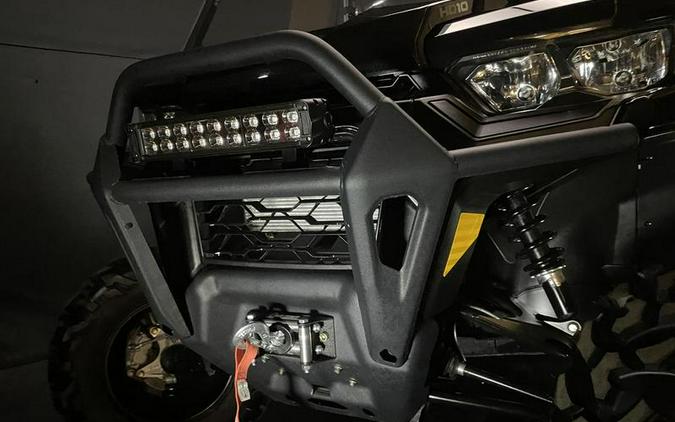 2023 Can-Am® Defender XT HD10