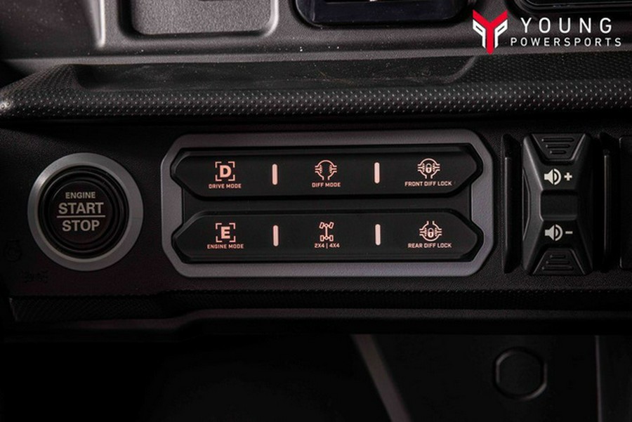 2026 Can-Am Defender MAX Limited HD11