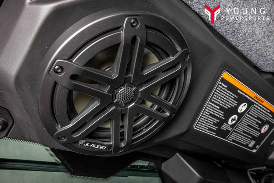 2026 Can-Am Defender MAX Limited HD11