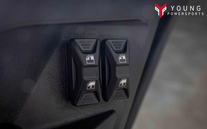 2026 Can-Am Defender MAX Limited HD11