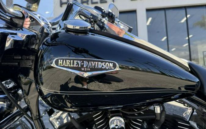 2005 Harley-Davidson FLHRCI Road King® Classic