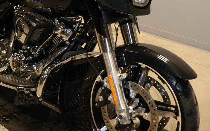 2026 Harley-Davidson Street Glide FLHX