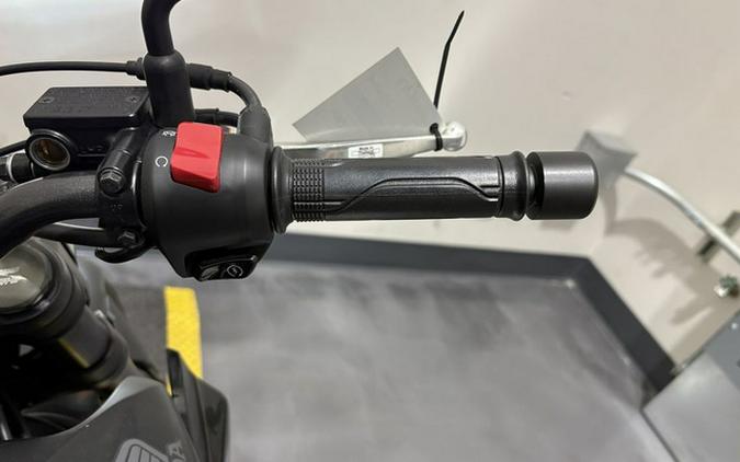 2025 Honda CB300R ABS